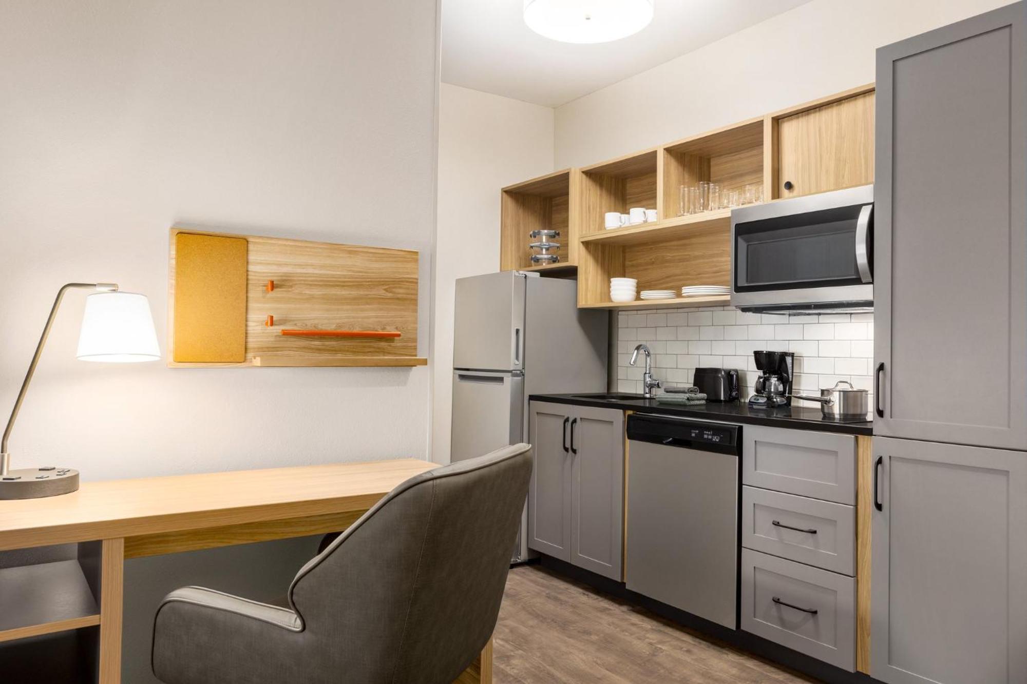 Candlewood Suites Pecos By Ihg Exteriör bild
